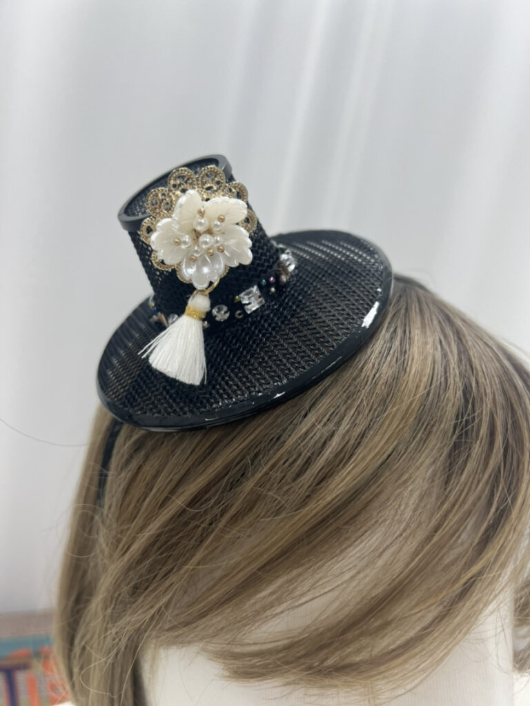 Mini Gat – Accessoire traditionnel revisité