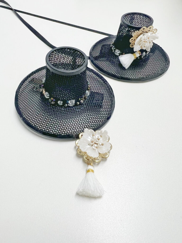Mini Gat – Accessoire traditionnel revisité