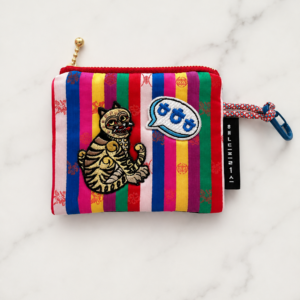 Petite pochette saekdong HUMHUM avec un tigre et le motif ㅎㅎㅎ