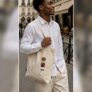 Set Tradition coréenne porté sur un tote bag dans un style parisien